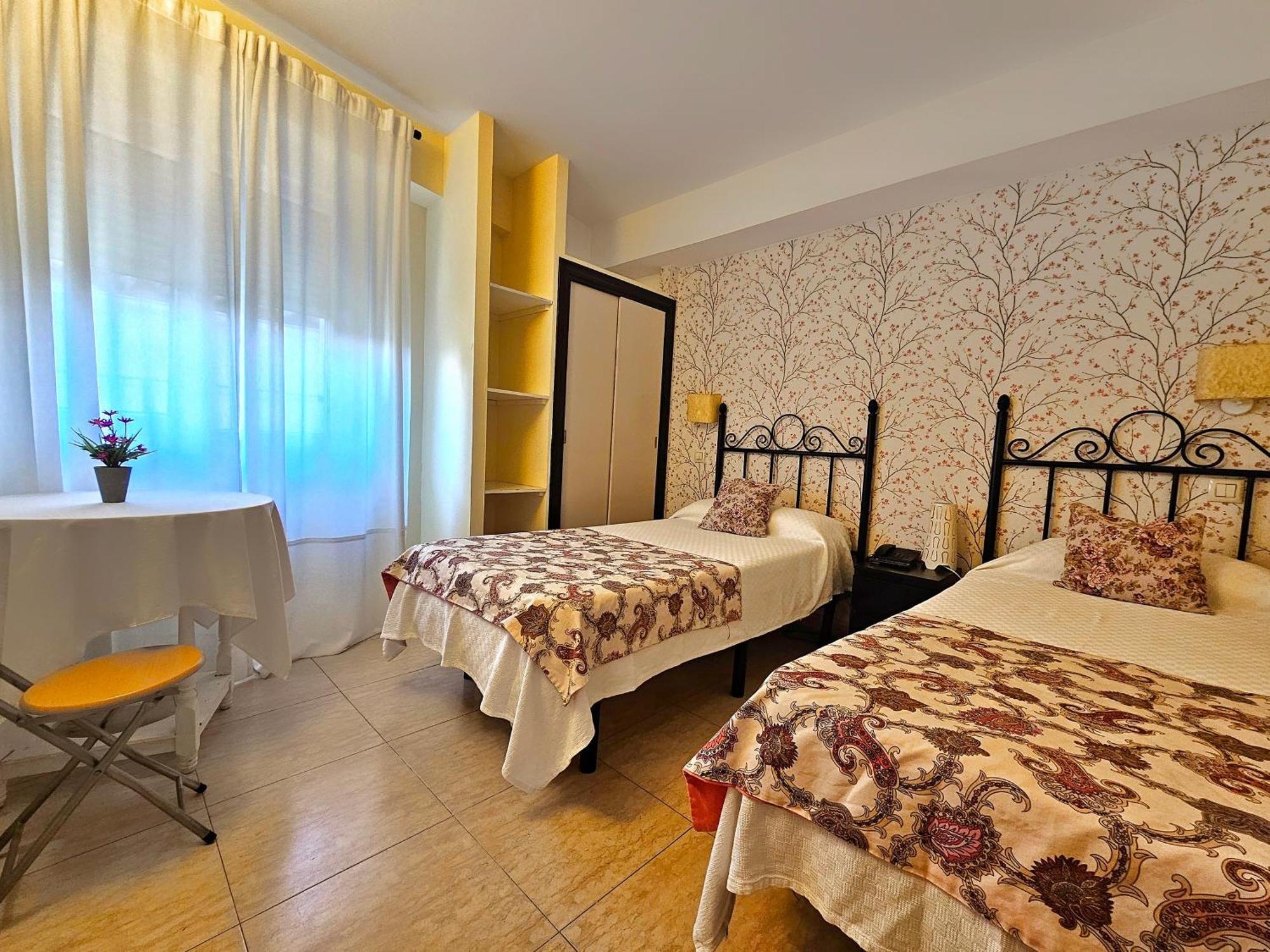 Hostal Mainz Пьедралавес Экстерьер фото